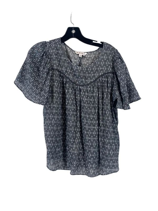 women's tops for those who prefer classic over trendy stylesTop Short Sleeve By Nanette By Nanette Lepore In Grey, Size: S