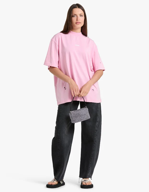 women's tops for those who want to wear pieces that are both comfortable and stylishCassie Logo Tee - Washed Pink