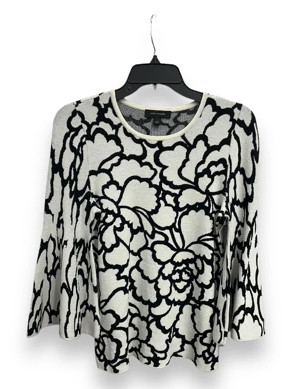 women's tops for fashion-forward individualsTop Long Sleeve By Ann Taylor In Black & White, Size: S