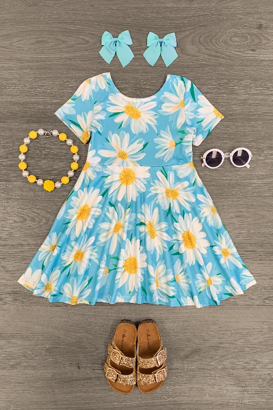 Pearl DressLight Blue Daisy Short Sleeve Dress